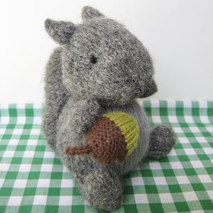 Finsbury Squirrel Toy Knitting Pattern