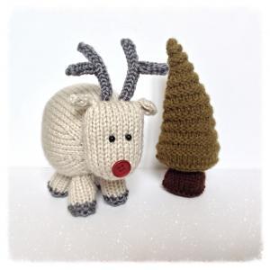 René The Reindeer Toy Knitting Patterns