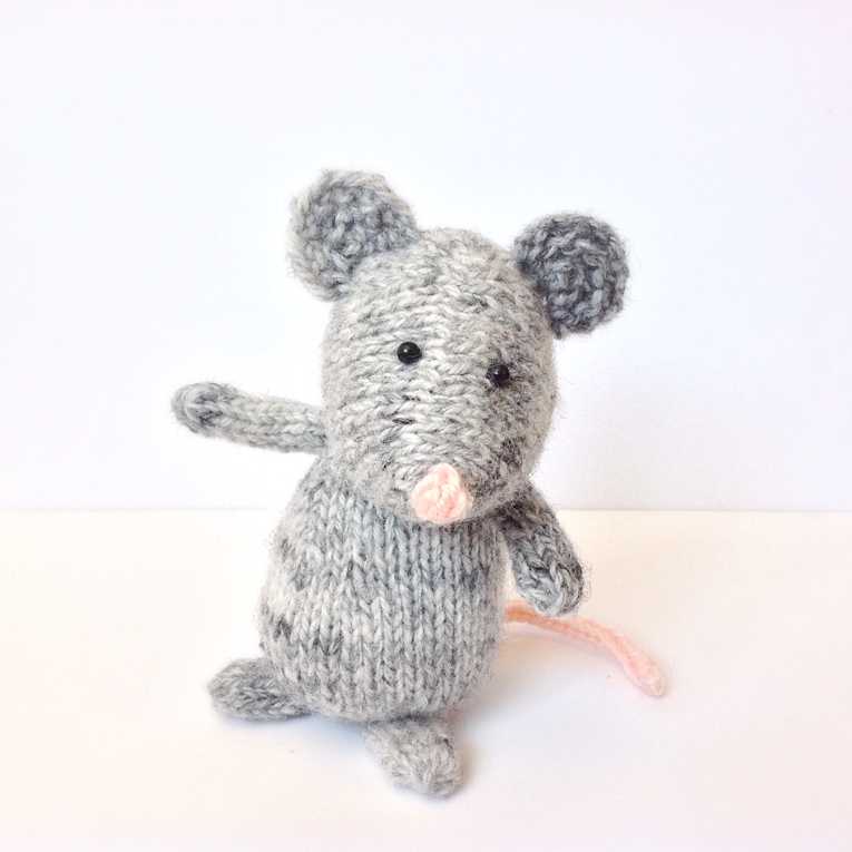 Bubble Badger And Squeak Mouse Toy Knitting Patterns on Luulla