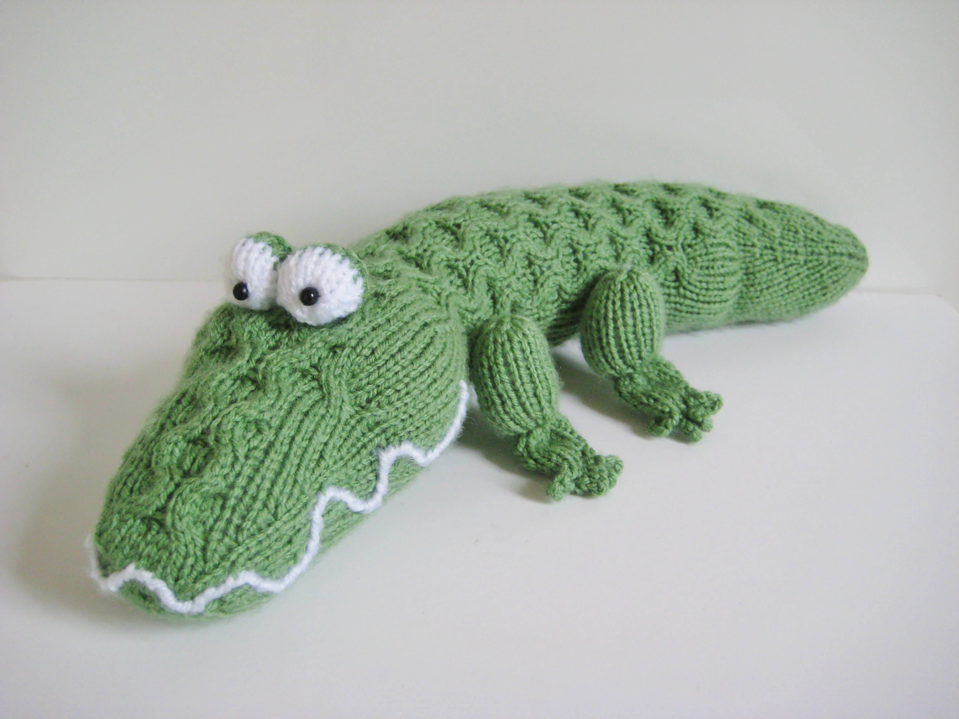 Miles The Crocodile Toy Knitting Pattern on Luulla