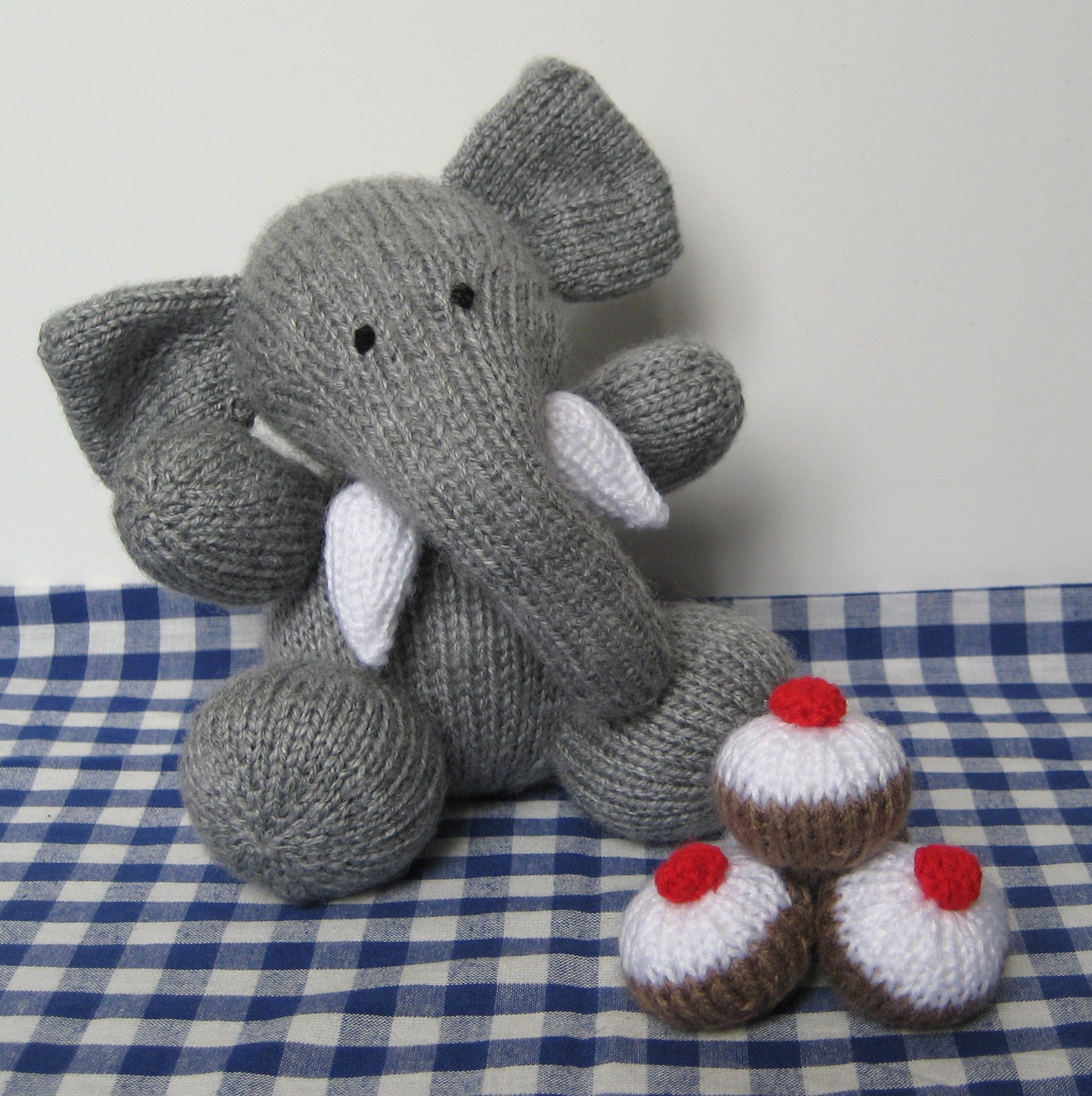 Bloomsbury Elephant Toy Knitting Pattern on Luulla