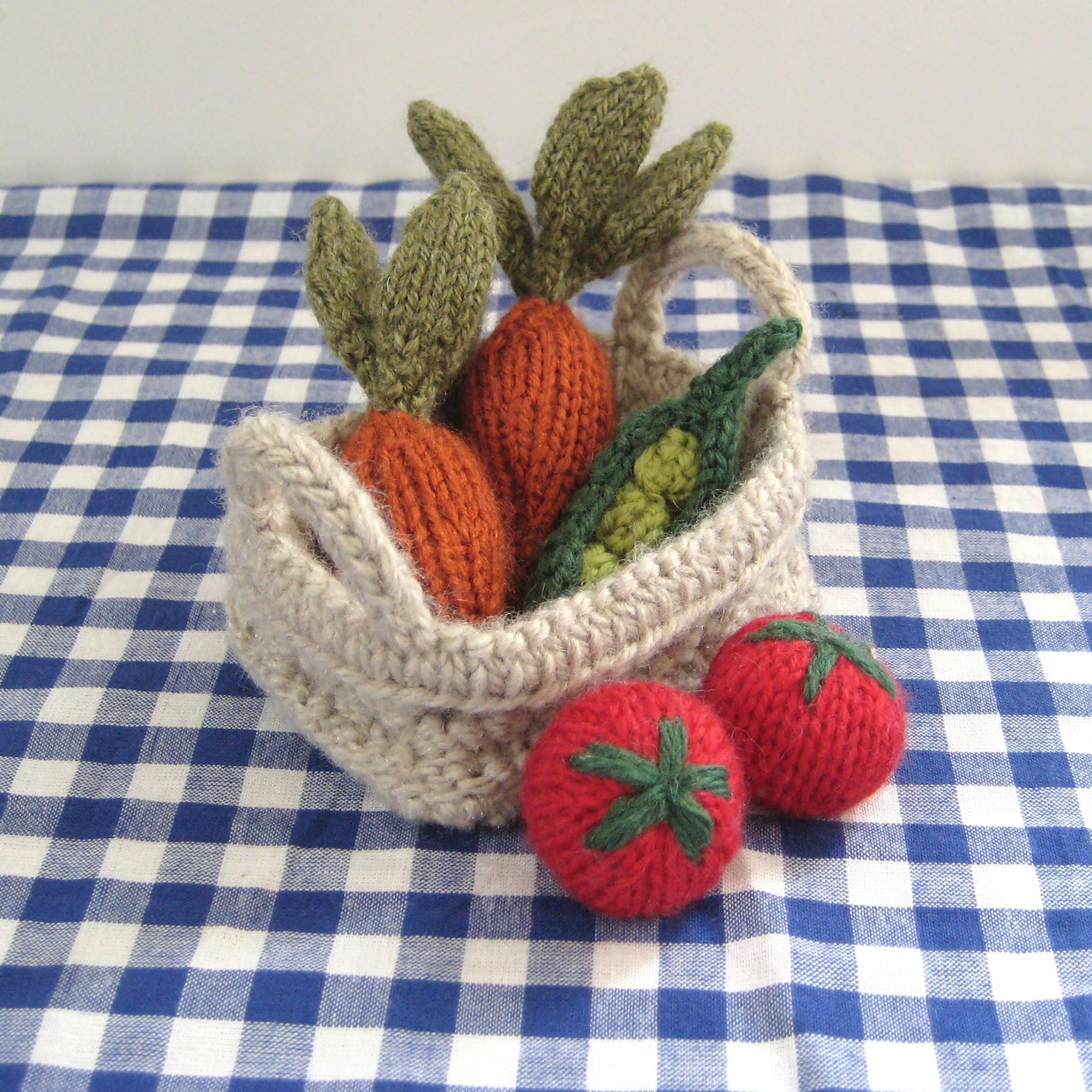 Fruit & Vegetables Toy Knitting Patterns on Luulla